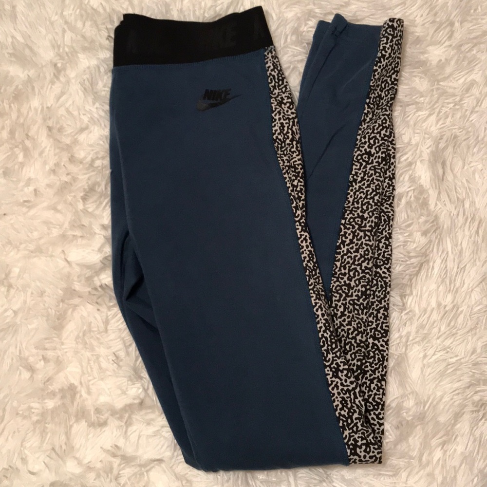 NIKE LOGO LEGGINGS